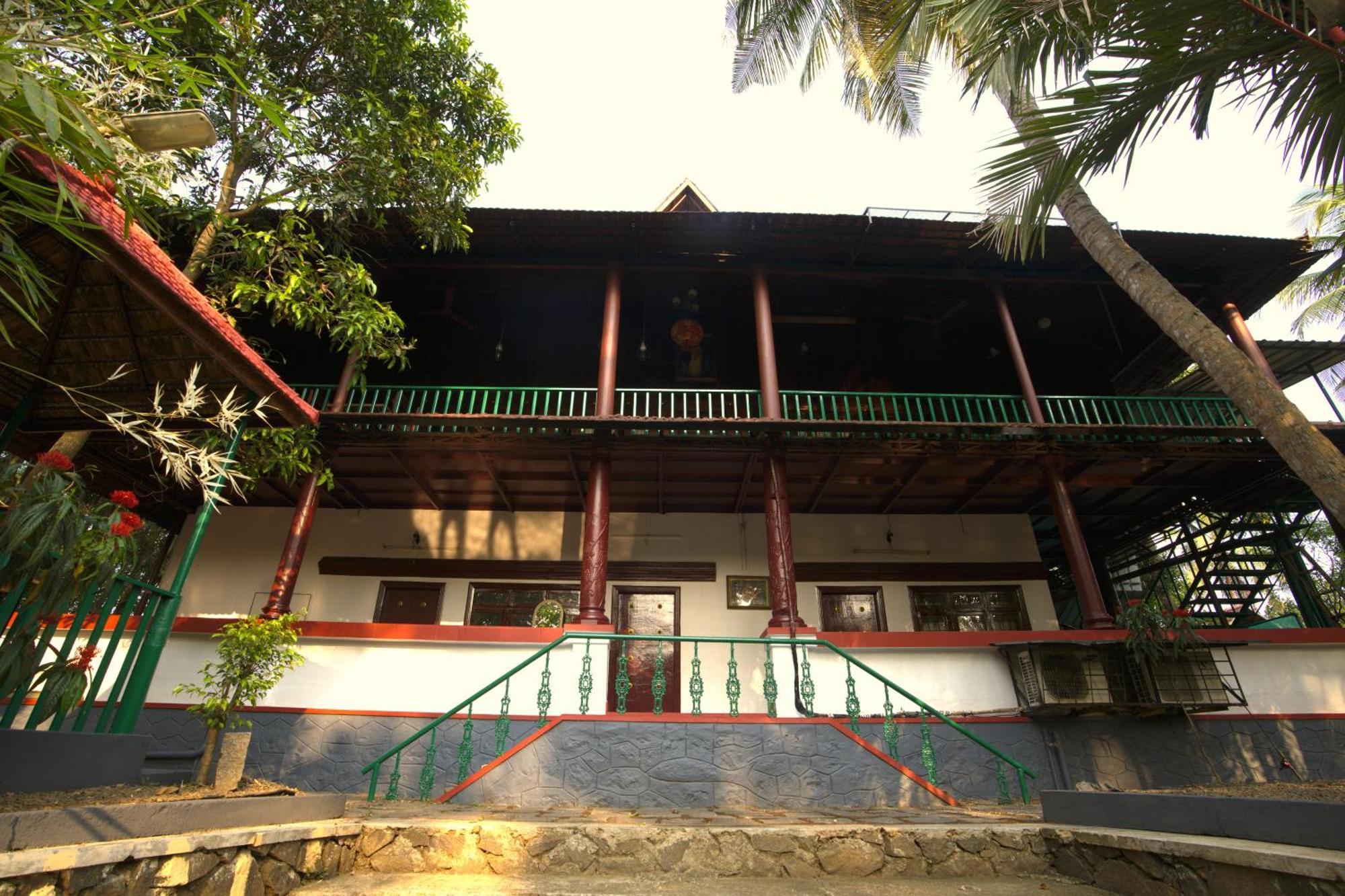 Hotel Garggi Backwater Retreat à Kottayam Extérieur photo