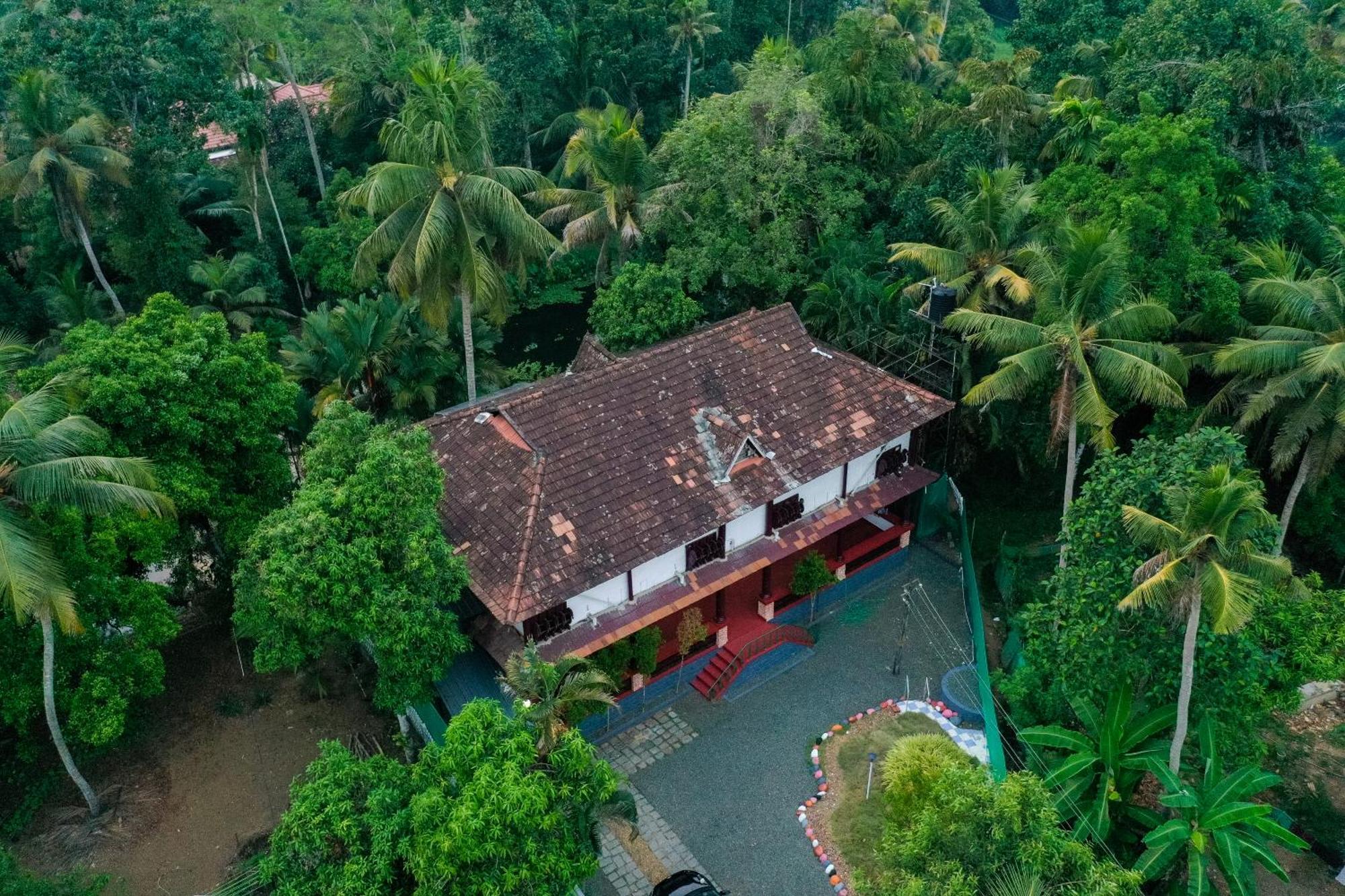 Hotel Garggi Backwater Retreat à Kottayam Extérieur photo